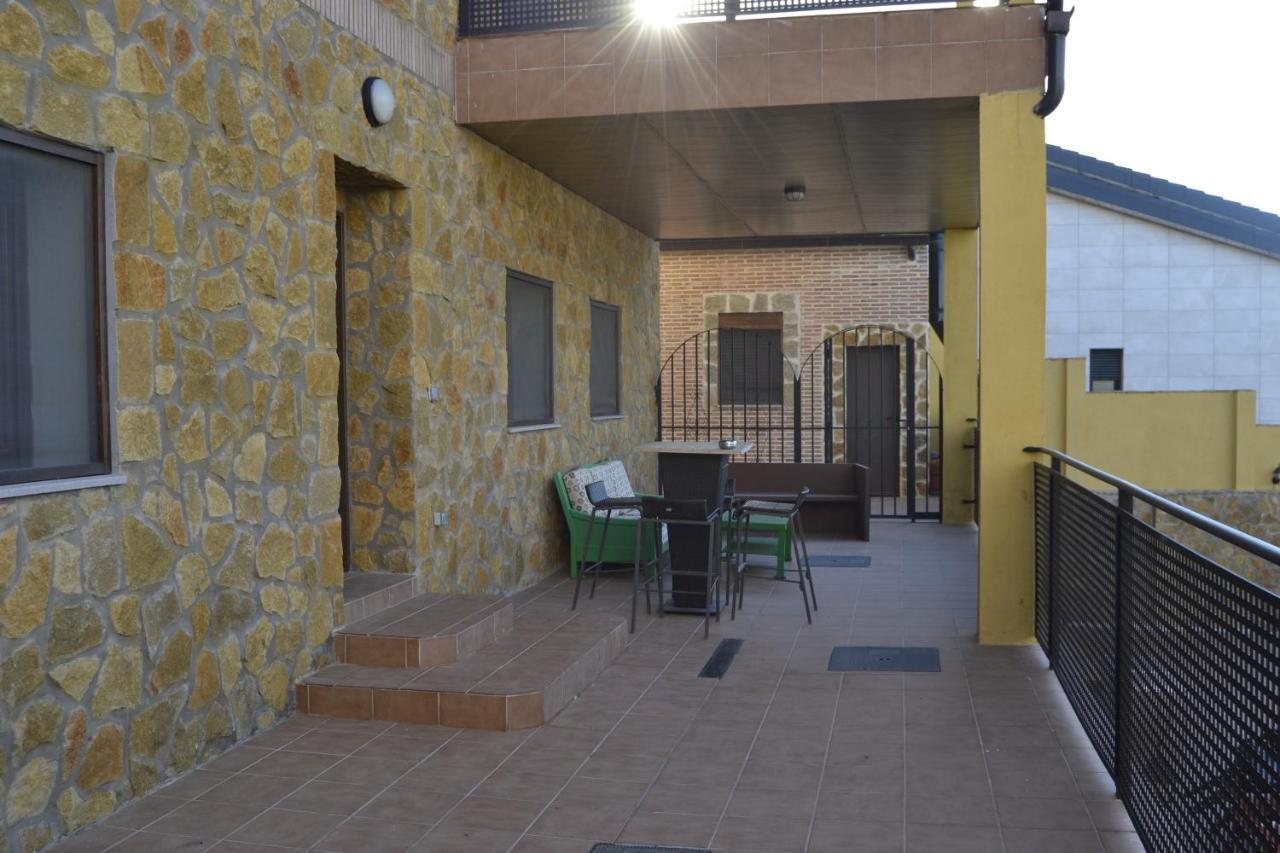 Apartamentos "Casa Rural De Aldea" Aldea del Fresno Bagian luar foto