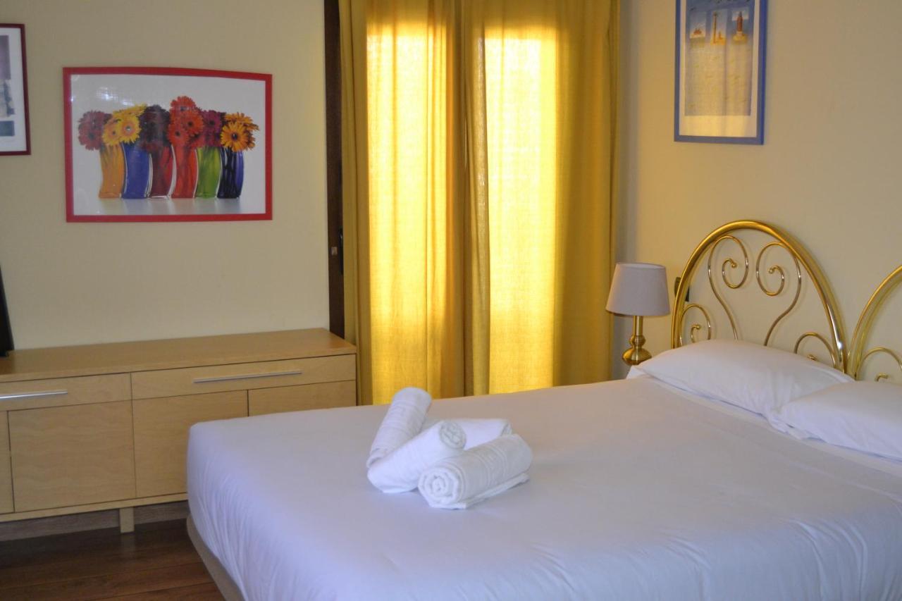 Apartamentos "Casa Rural De Aldea" Aldea del Fresno Bagian luar foto