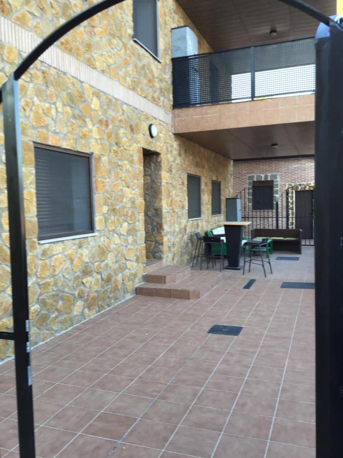 Apartamentos "Casa Rural De Aldea" Aldea del Fresno Bagian luar foto
