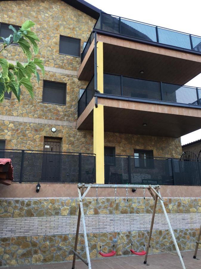Apartamentos "Casa Rural De Aldea" Aldea del Fresno Bagian luar foto